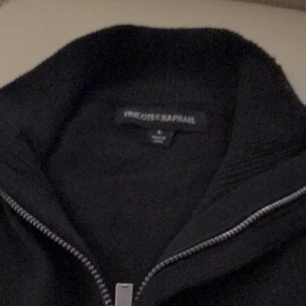 NWOT. Men’s Lightweight Cotton Long Sleeve Sweater. Black. 1/2 Zip Gorgeous!